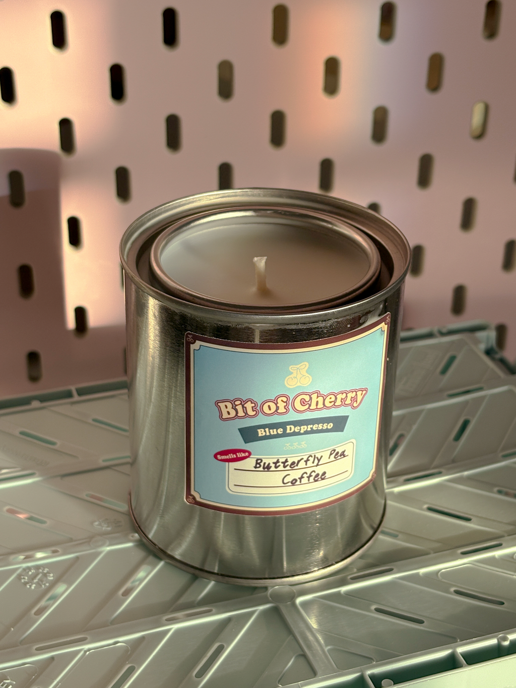 Butterfly pea coffee scented candle 11.3 oz tin can 'Bit of Cherry'