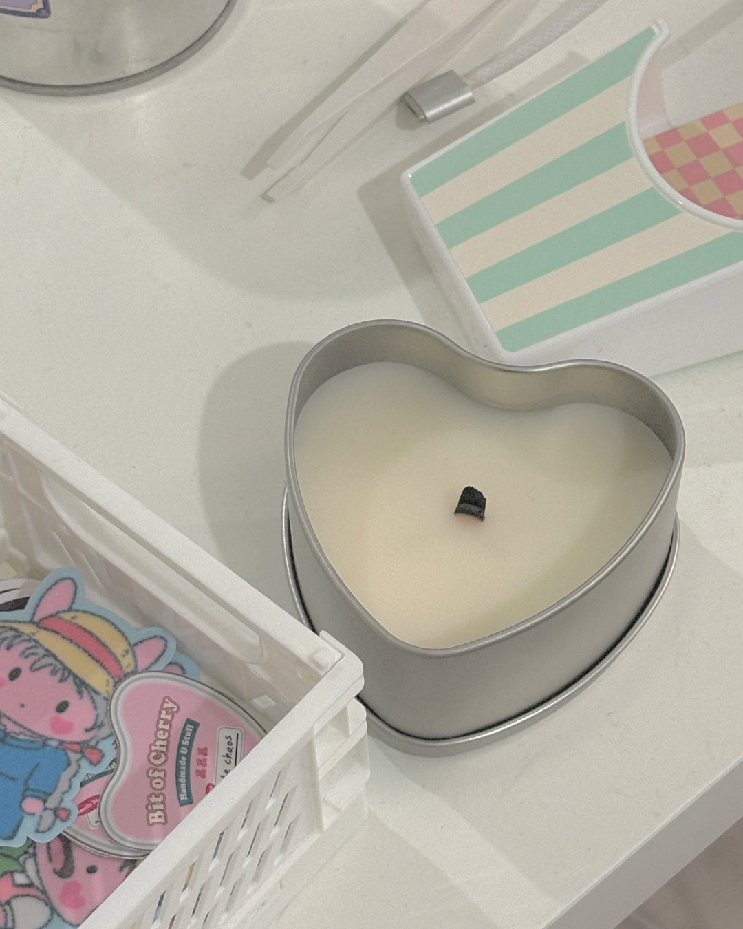 'Bit of Cherry' heart tin candle wooden wick boba scented candle